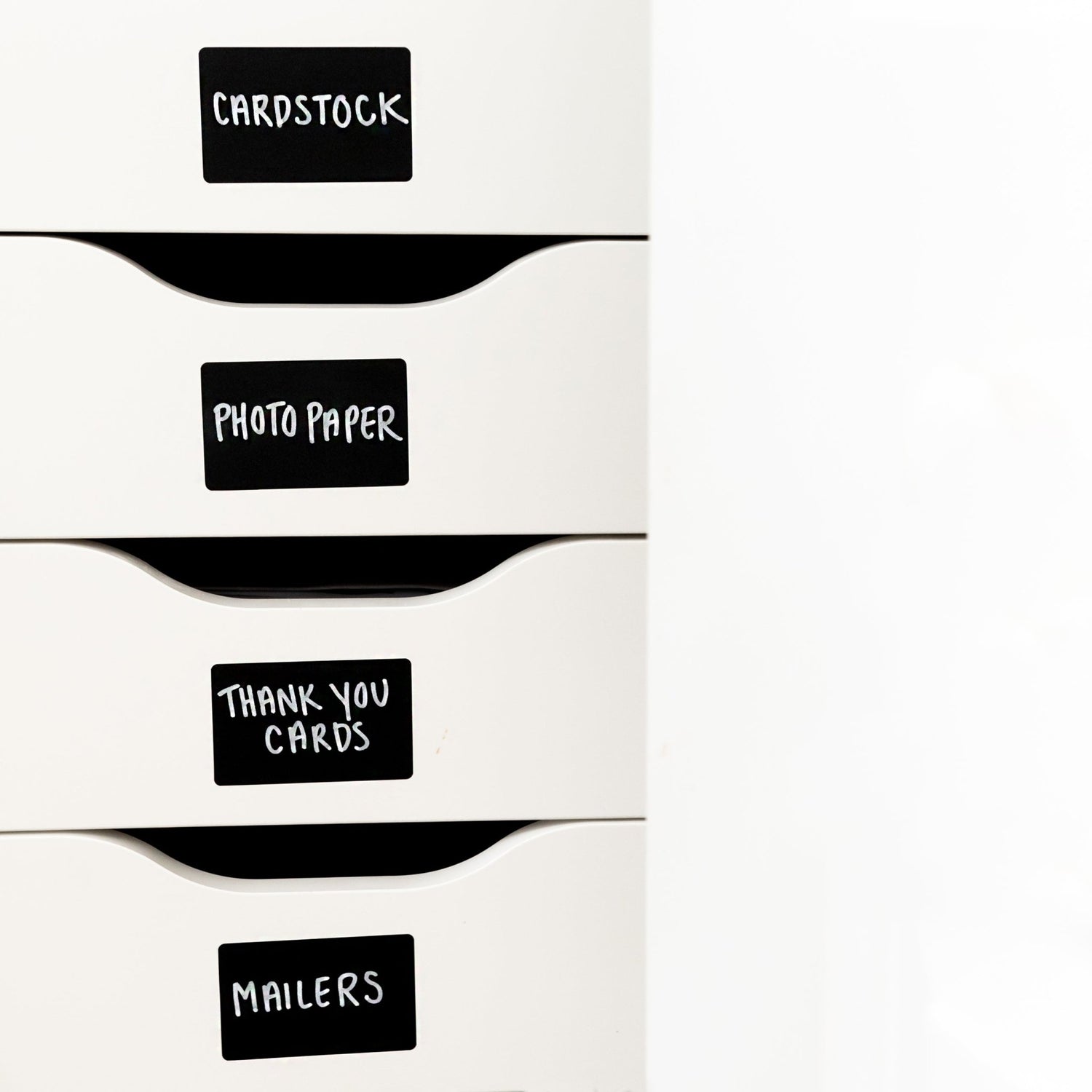 200 Chalkboard Labels with Chalk Marker - Savvy & Sorted